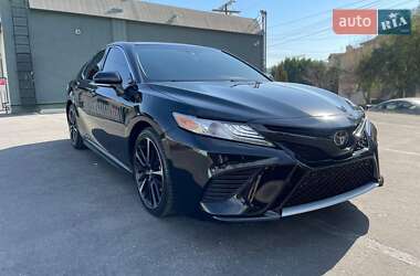 Седан Toyota Camry 2018 в 