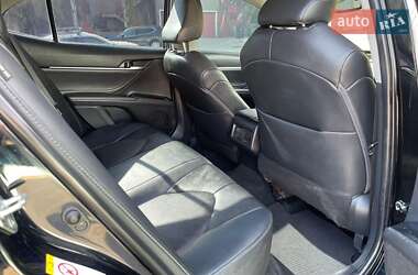 Седан Toyota Camry 2018 в 