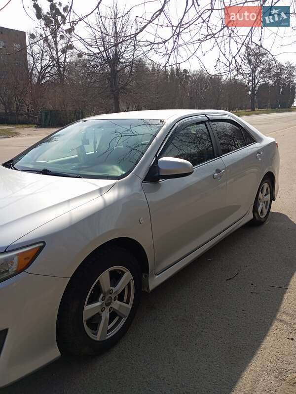 Toyota Camry 2013