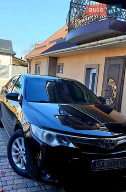 Седан Toyota Camry 2011 в Кропивницком