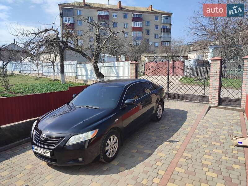 Седан Toyota Camry 2008 в Житомирі