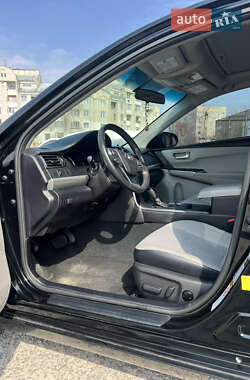 Седан Toyota Camry 2017 в 