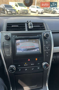 Седан Toyota Camry 2017 в 