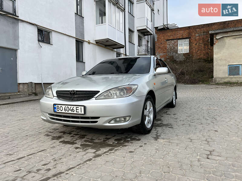 Седан Toyota Camry 2002 в Чорткові