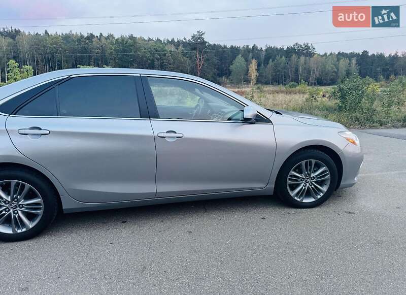 Седан Toyota Camry 2014 в Києві