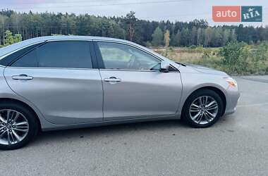 Седан Toyota Camry 2014 в 