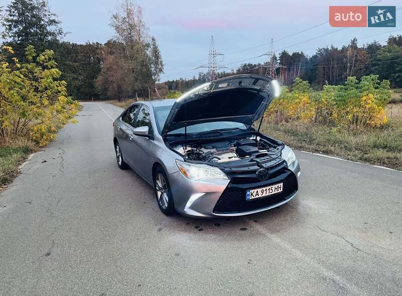 Седан Toyota Camry 2014 в Києві