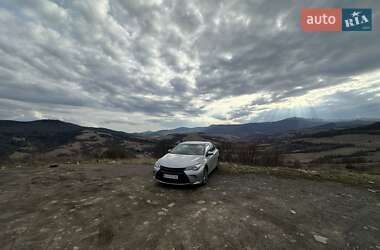 Седан Toyota Camry 2014 в 