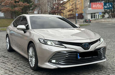 Седан Toyota Camry 2020 в 