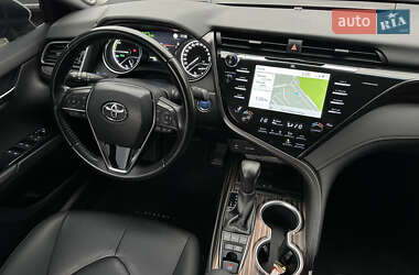 Седан Toyota Camry 2020 в 