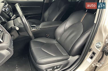 Седан Toyota Camry 2020 в 