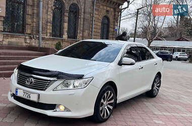 Седан Toyota Camry 2012 в Миколаєві