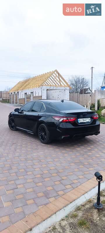 Седан Toyota Camry 2022 в Белой Церкви