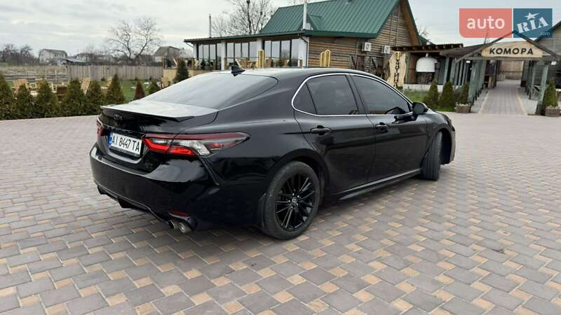 Седан Toyota Camry 2022 в Белой Церкви