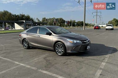 Седан Toyota Camry 2014 в Киеве