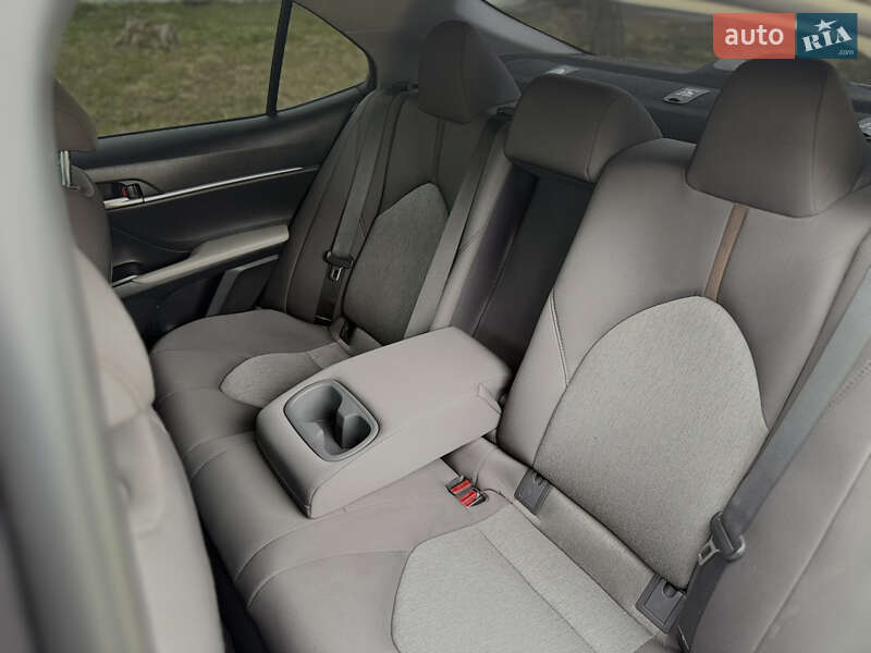Седан Toyota Camry 2018 в Вінниці