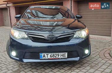 Седан Toyota Camry 2013 в 