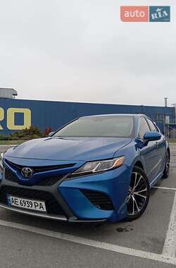 Седан Toyota Camry 2017 в 