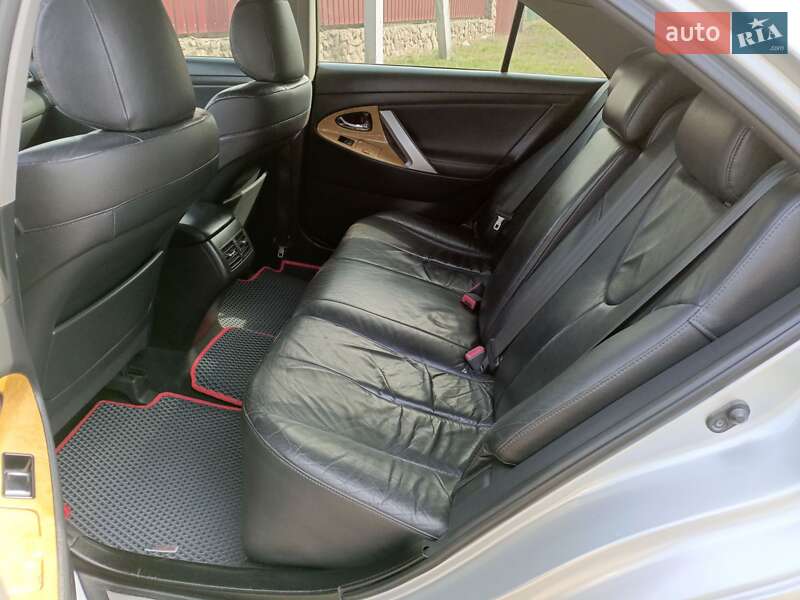 Седан Toyota Camry 2007 в Малій Висці