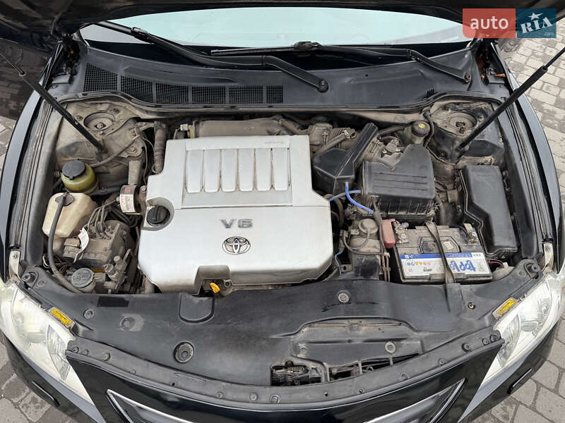 Седан Toyota Camry 2008 в Дніпрі
