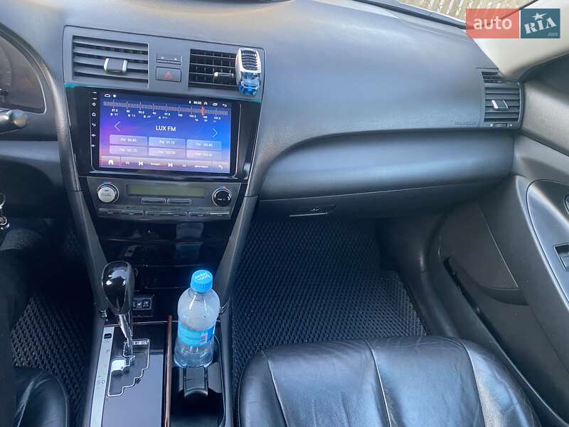 Седан Toyota Camry 2007 в Львові