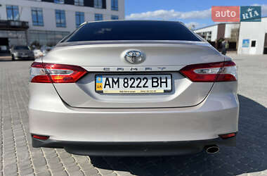 Седан Toyota Camry 2017 в 