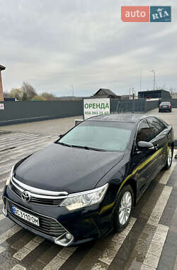 Седан Toyota Camry 2015 в Львові