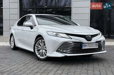 Седан Toyota Camry 2020 в 