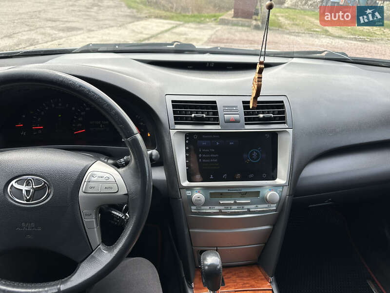Седан Toyota Camry 2007 в Хырове