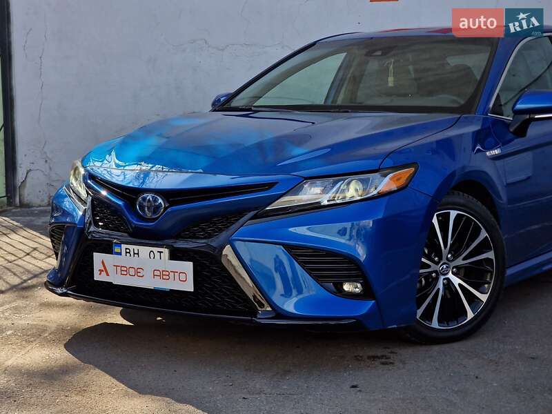 Седан Toyota Camry 2019 в Одесі