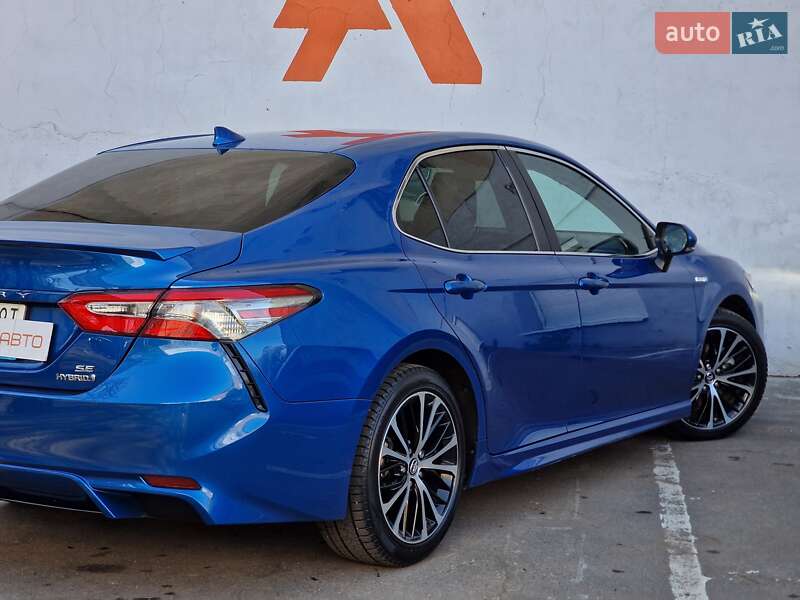 Седан Toyota Camry 2019 в Одесі