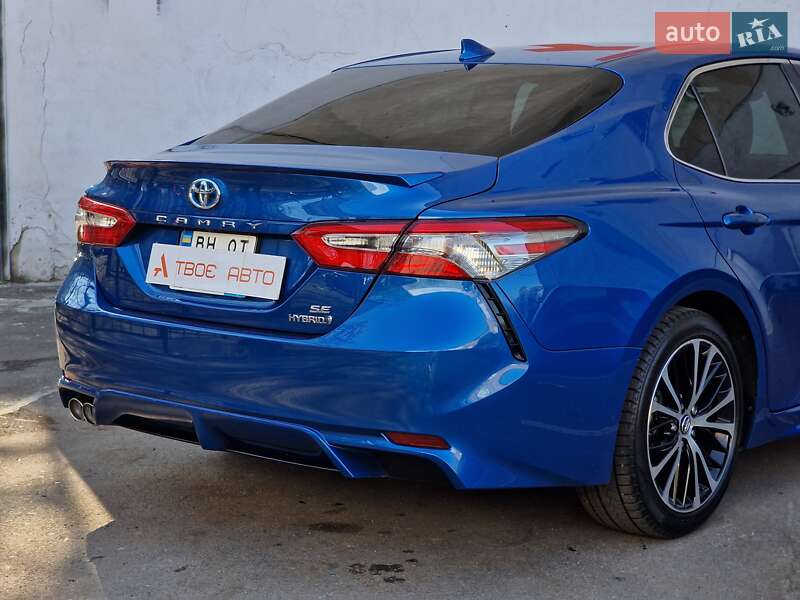 Седан Toyota Camry 2019 в Одесі