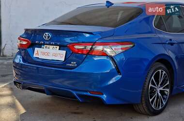 Седан Toyota Camry 2019 в Одесі