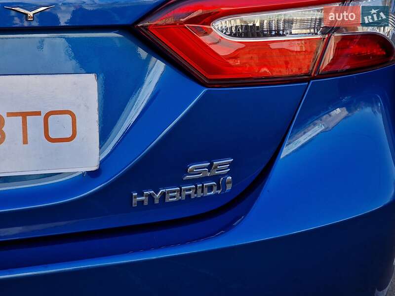 Седан Toyota Camry 2019 в Одесі