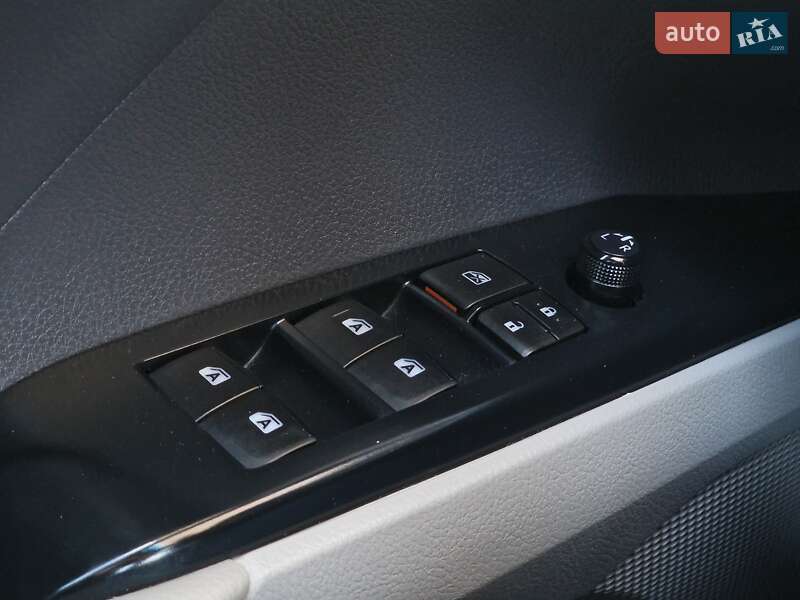 Седан Toyota Camry 2019 в Одесі