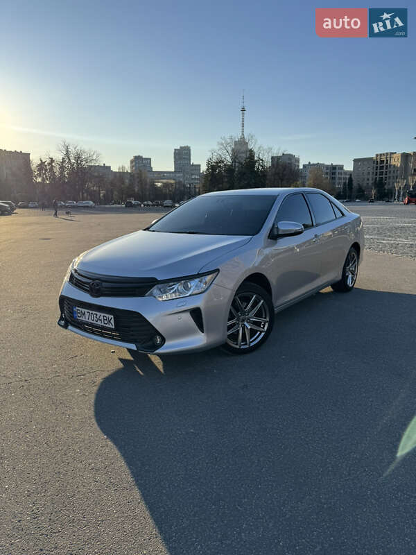 Toyota Camry 2017