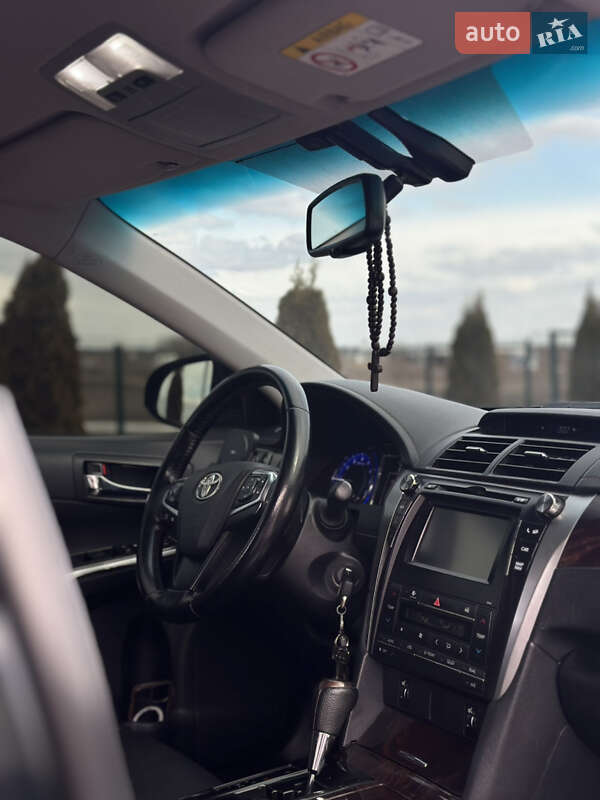 Седан Toyota Camry 2014 в Коростышеве