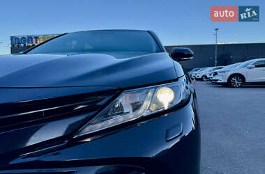Седан Toyota Camry 2018 в 