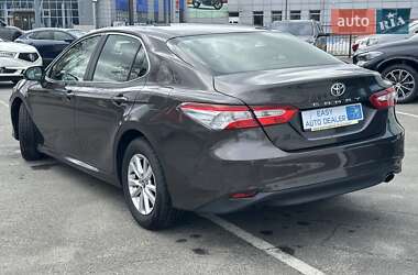 Седан Toyota Camry 2018 в 