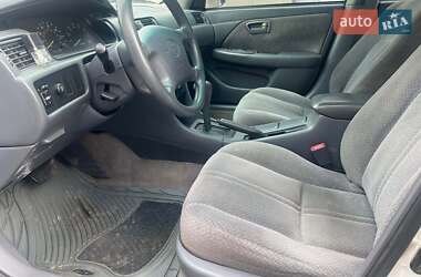 Седан Toyota Camry 2000 в 