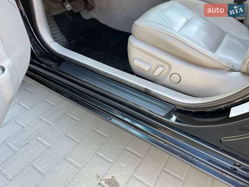 Седан Toyota Camry 2015 в Сумах