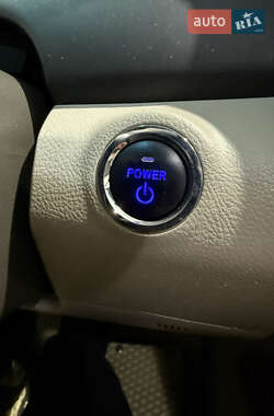 Седан Toyota Camry 2010 в 