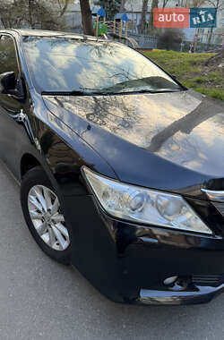 Седан Toyota Camry 2013 в 