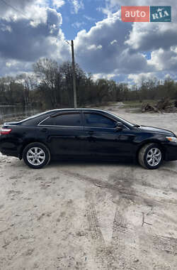 Седан Toyota Camry 2009 в Сумах