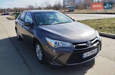 Седан Toyota Camry 2015 в Умани