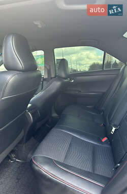 Седан Toyota Camry 2015 в 