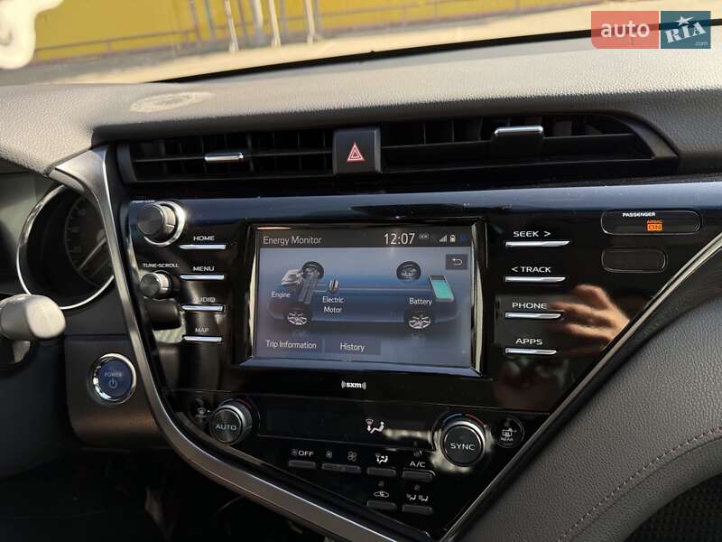 Седан Toyota Camry 2020 в Кропивницком