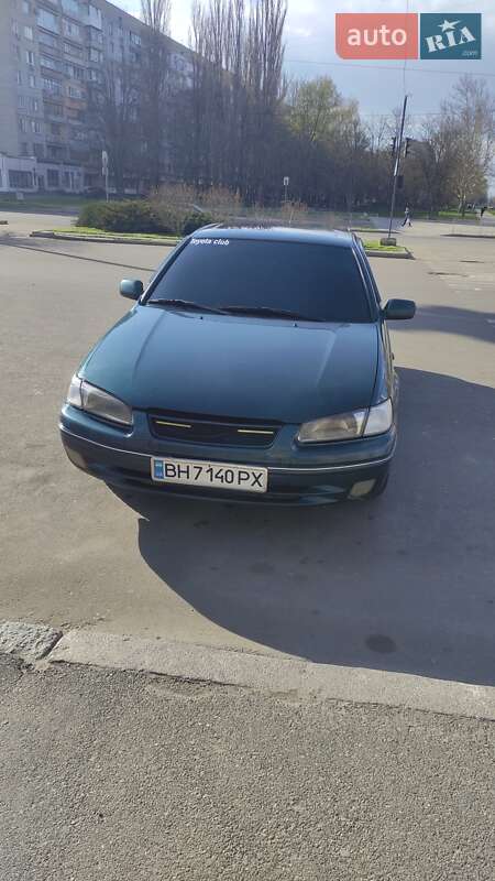 Седан Toyota Camry 1997 в 