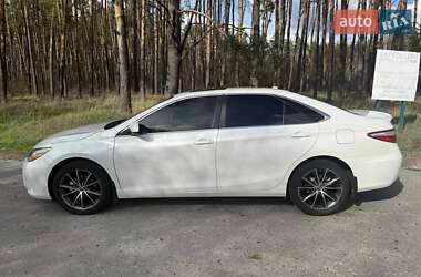 Седан Toyota Camry 2015 в 