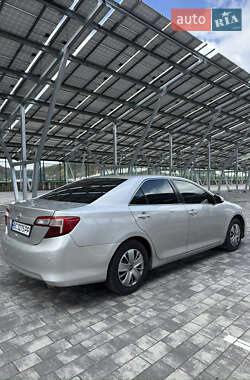 Седан Toyota Camry 2012 в 
